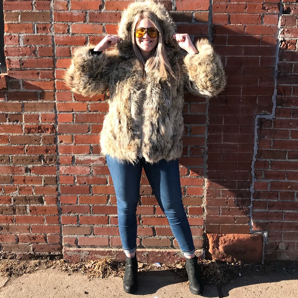 Vtg Fox Fur coat with hood